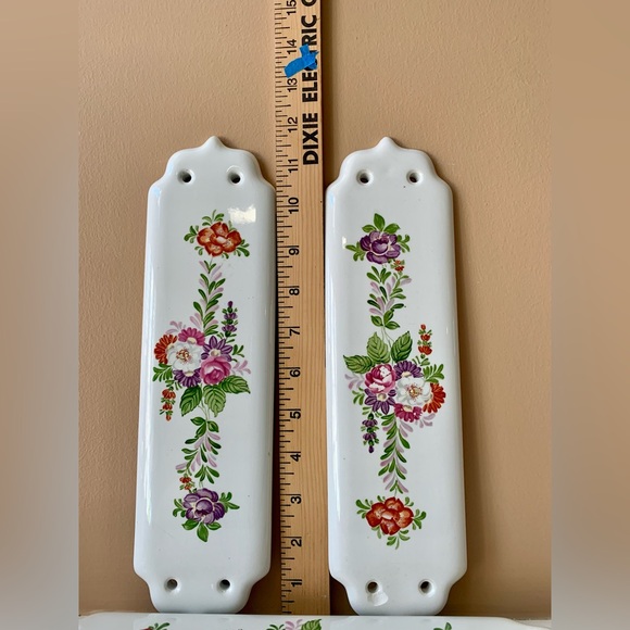 Set Four Vintage Antique Hand Painted Floral Porcelain Door Finger Push Plates - Picture 3 of 6